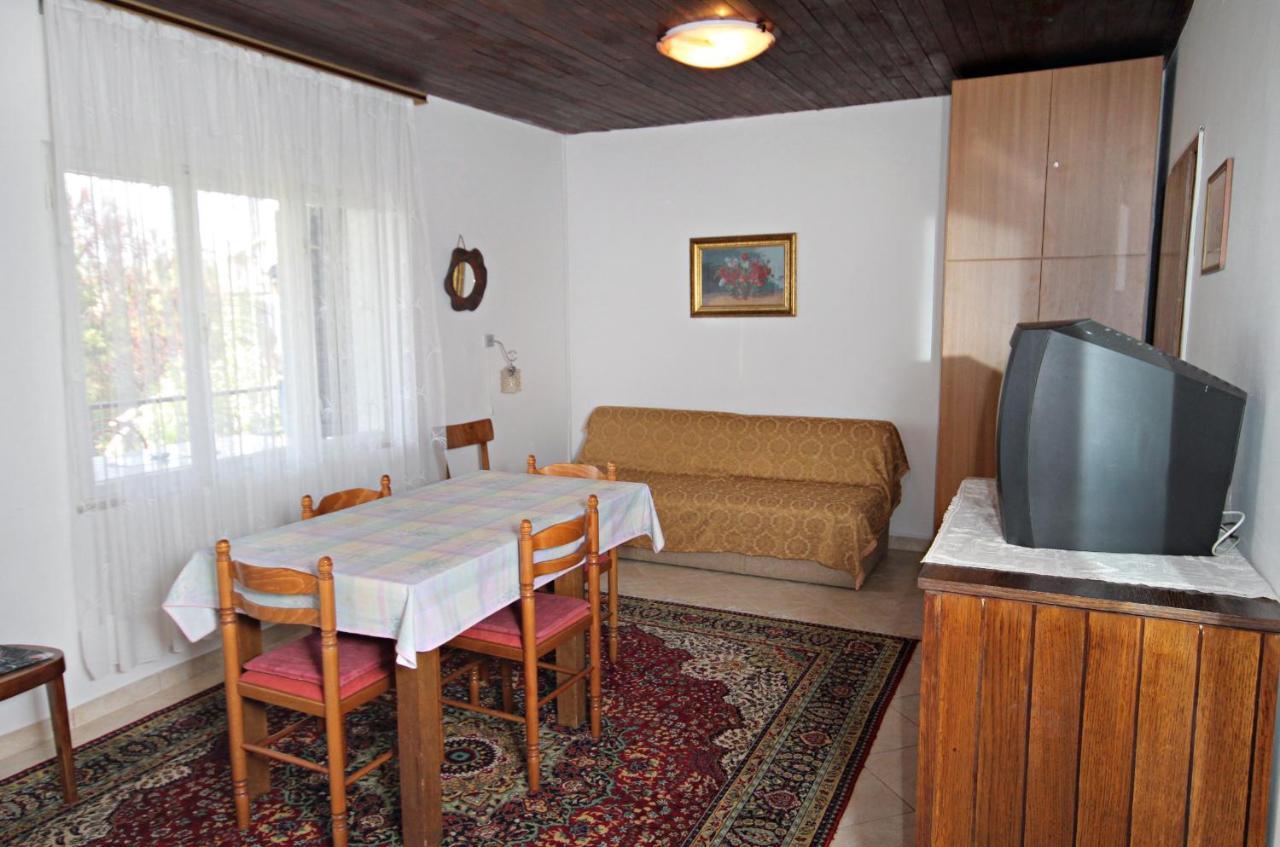 Apartment Krk 5318A คิร์ก ภายนอก รูปภาพ